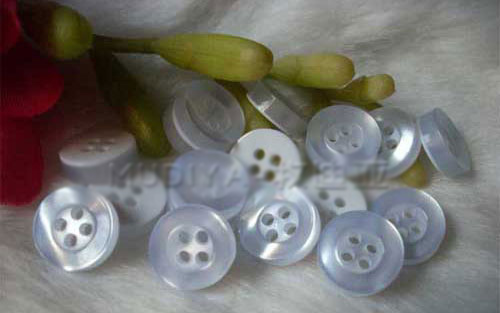 纽扣种类之衬衫纽扣