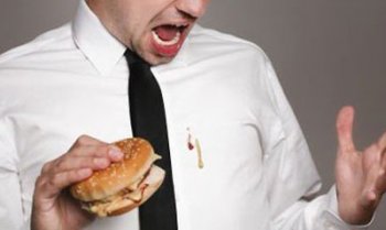 如何去掉定做T恤衫/工作服等服装上面的顽固油污？
